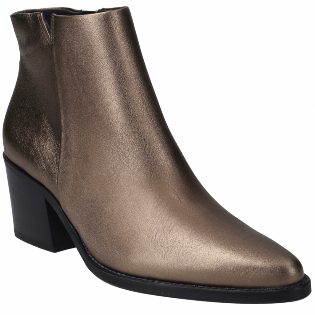 Leather Boots Never Worn, In Box.